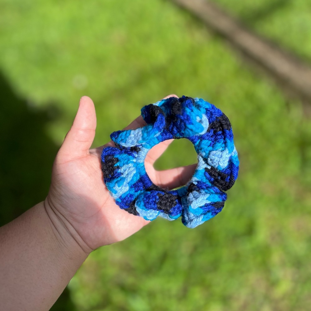 Scrunchies - Picture 5 of 10